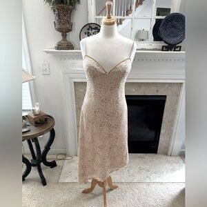 Vintage White House Black Market Beige Lace Dress